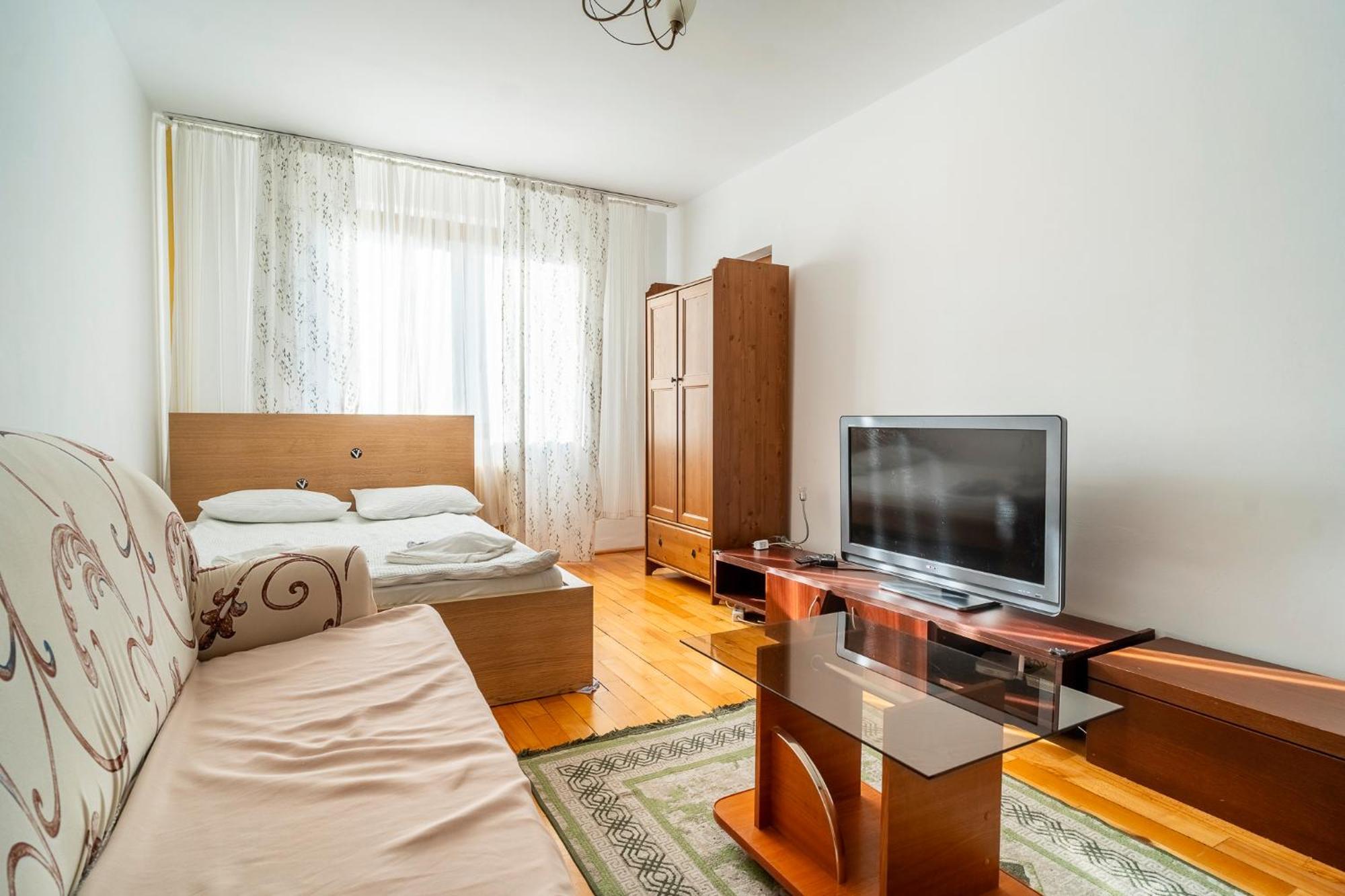 Rustic & Spacious 3Br Apartment بوخارست المظهر الخارجي الصورة